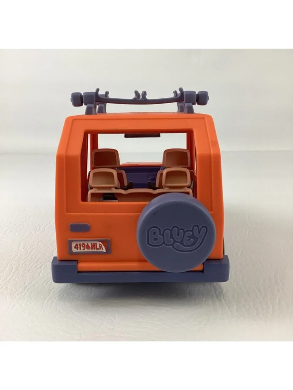 Moose Bluey Heeler Family Car Station Wagon w 4 Figures Bundle Lot Poodle 2018